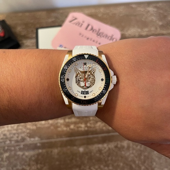 Gucci Dive Watch - Picture 2 of 11